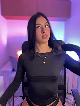 Snapshot of maddy_bronw_ chatting on January 29, 11:25 pm maddy bronw online show from January 29, 11:25 pm