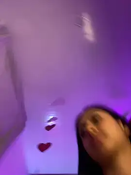 Snapshot of maddy_bronw_ chatting on February 8, 2:26 am maddy bronw online show from February 8, 2:26 am