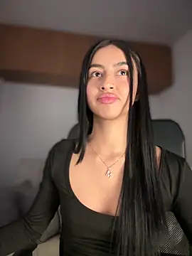 Snapshot of maddy_bronw_ chatting on March 19, 3:52 am maddy bronw online show from March 19, 3:52 am