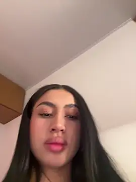 Snapshot of maddy_bronw_ chatting on September 25, 10:24 pm maddy bronw online show from September 25, 10:24 pm