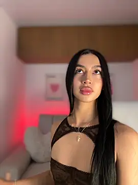 Snapshot of maddy_bronw_ chatting on October 16, 10:22 pm maddy bronw online show from October 16, 10:22 pm