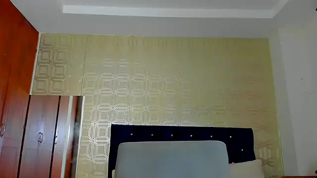 evelyn wine online show from March 7, 1:07 pm