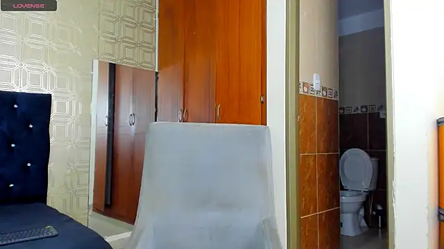 evelyn wine online show from March 10, 8:34 pm