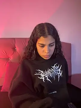 NINA 18 YEARS online show from September 26, 8:46 pm