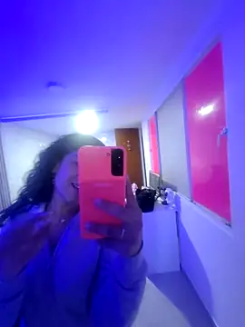 NINA 18 YEARS online show from November 27, 8:00 pm