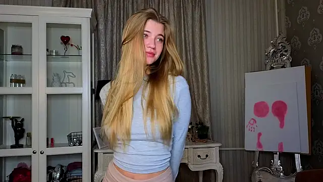 AnneFoxy online show from November 7, 7:41 am