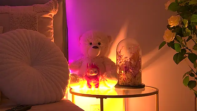 AngeliqueSkye online show from October 31, 4:13 am