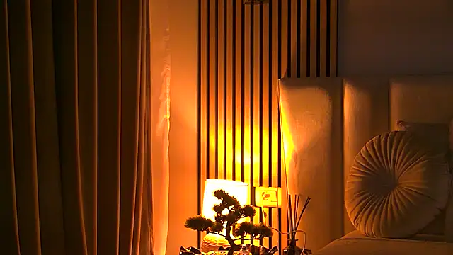 AngeliqueSkye online show from December 3, 4:09 am