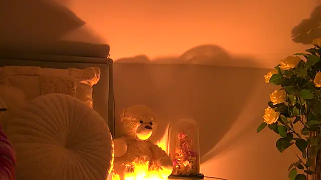 AngeliqueSkye online show from December 4, 4:11 am