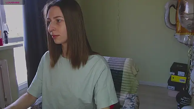 OaklynDobson online show from September 15, 7:19 am