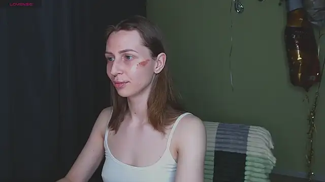 OaklynDobson online show from September 24, 4:32 pm