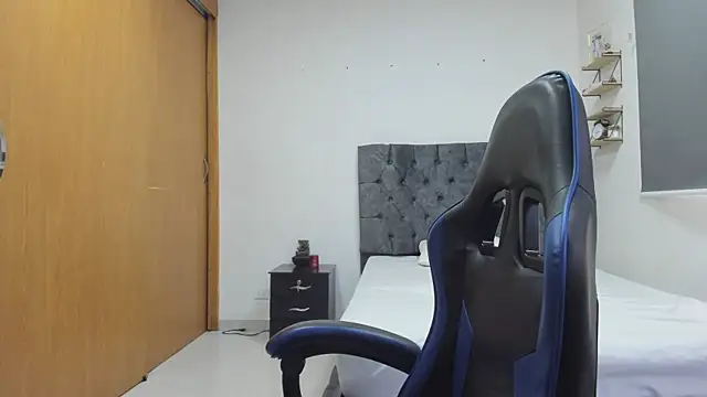 Samanthagax online show from June 9, 8:20 pm