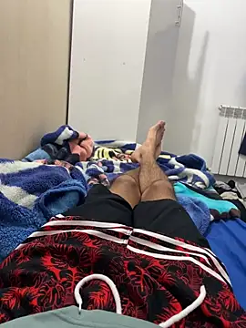 alex-riadh online show from December 2, 8:59 pm