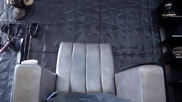 Agata Darkness online show from November 6, 6:42 pm