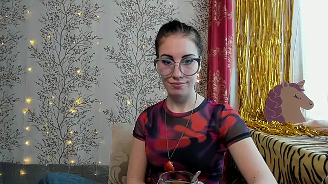 Mary0Lou online show from January 26, 8:25 am