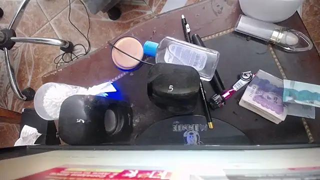 merryymaturee  online show from December 10, 4:27 pm