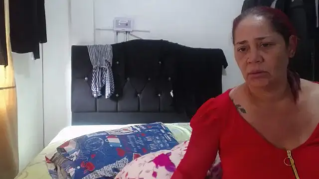 merryymaturee  online show from March 17, 7:15 pm