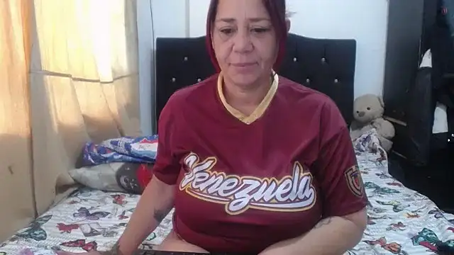 merryymaturee  online show from September 12, 11:54 am