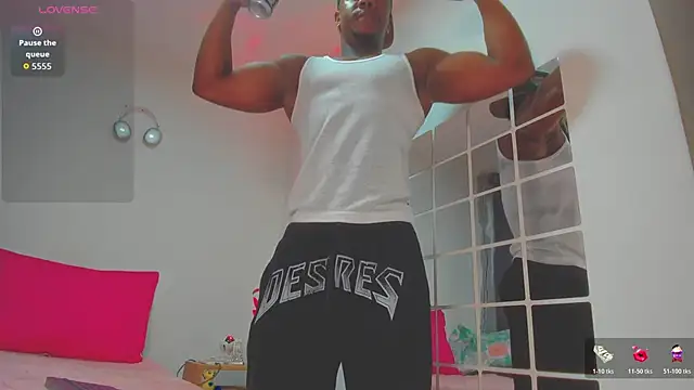 ronnie 7777 online show from February 27, 10:10 pm