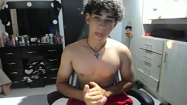 jake willianss online show from May 7, 10:15 pm