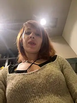 Snapshot of LL_deep chatting on December 22, 6:15 pm LL deep online show from December 22, 6:15 pm