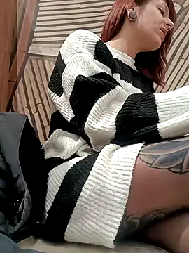 Snapshot of LL_deep chatting on February 7, 7:17 pm LL deep online show from February 7, 7:17 pm