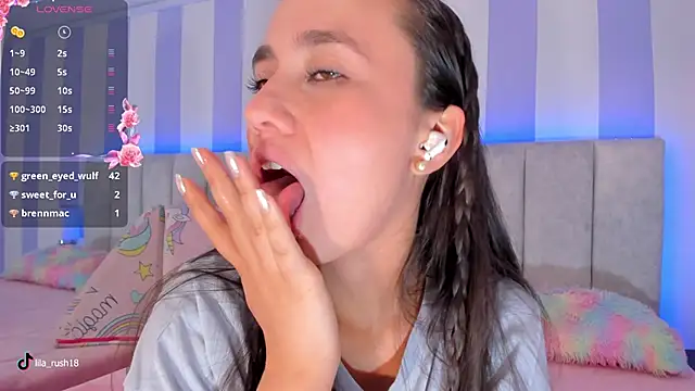 Snapshot of lila_rush chatting on January 9, 8:55 pm lila rush online show from January 9, 8:55 pm