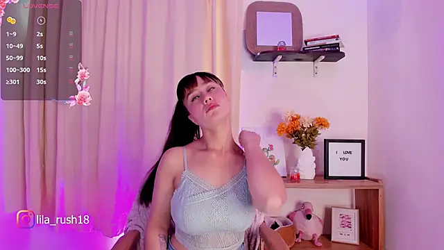 Snapshot of lila_rush chatting on October 6, 9:01 pm lila rush online show from October 6, 9:01 pm