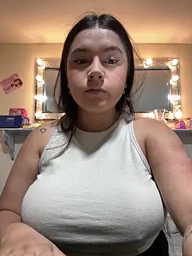 Snapshot of Catherine_summer1 chatting on December 22, 1:45 am Catherine summer1 online show from December 22, 1:45 am