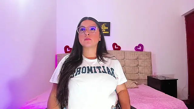 Snapshot of Catherine_summer1 chatting on October 11, 3:39 am Catherine summer1 online show from October 11, 3:39 am