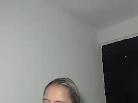 Snapshot of SusanLeroy chatting on February 8, 8:09 am SusanLeroy online show from February 8, 8:09 am