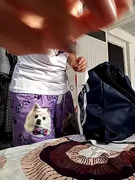 Samantha Sullivan  online show from January 20, 12:49 pm