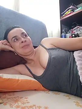 Samantha Sullivan  online show from April 20, 12:19 pm