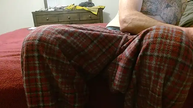 overaveragefreak4you online show from February 20, 5:01 am