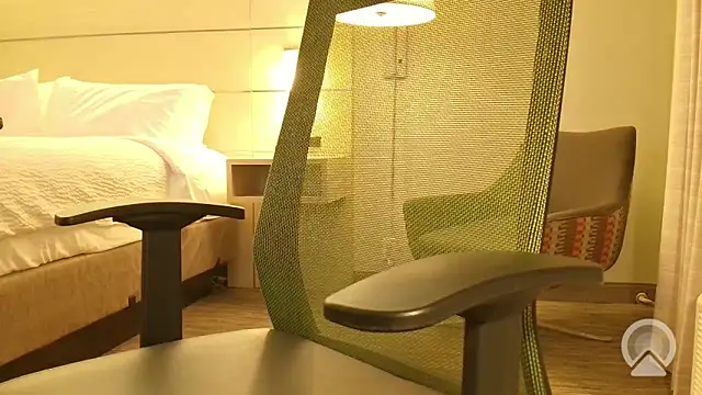 overaveragefreak4you online show from September 14, 6:34 am