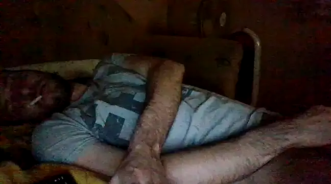 Vicktore007 online show from December 13, 4:43 am