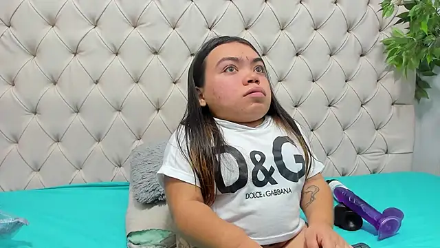 Snapshot of Michelle_Brooks chatting on December 10, 1:44 pm Michelle Brooks online show from December 10, 1:44 pm