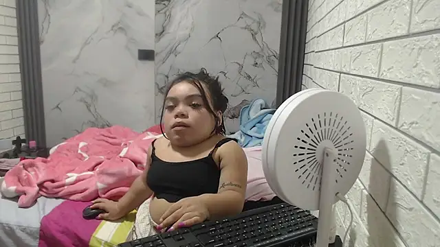 Snapshot of Michelle_Brooks chatting on March 15, 4:24 am Michelle Brooks online show from March 15, 4:24 am