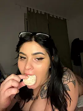 alexaandreea99 online show from December 2, 1:14 am