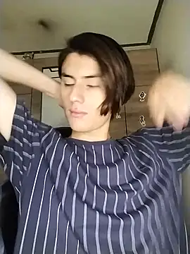 Snapshot of Alann_sr chatting on November 12, 11:32 am Alann sr online show from November 12, 11:32 am