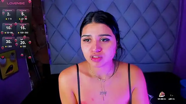 venusowen  online show from September 9, 1:21 pm