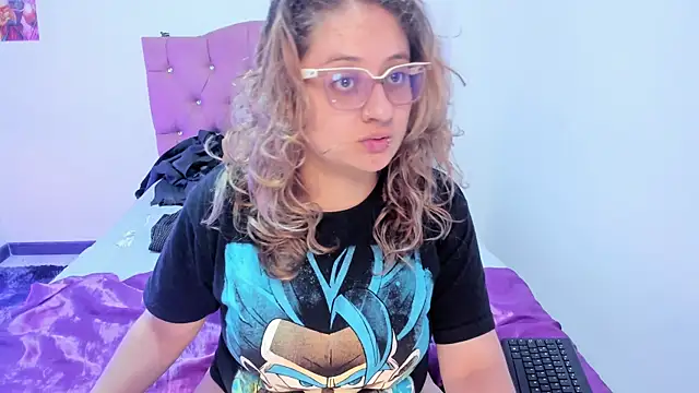 AnnieBigBoobs online show from December 15, 10:25 pm