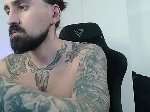 MateoHunk online show from November 12, 5:24 pm