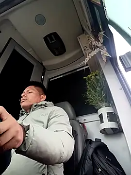 alexchir4 online show from November 10, 11:53 am