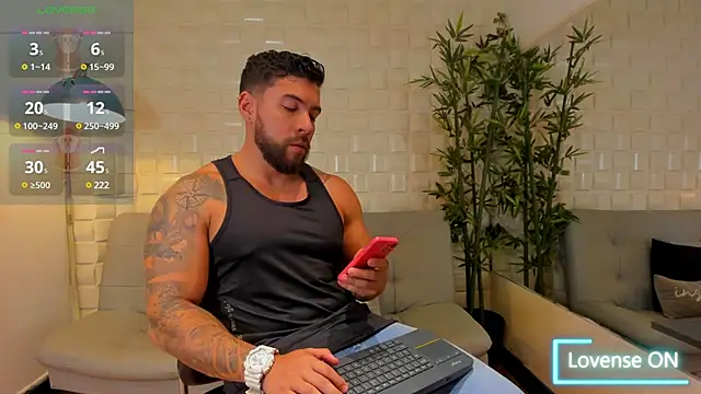 Snapshot of _dreammr1_ chatting on January 13, 10:03 pm dreammr1 online show from January 13, 10:03 pm