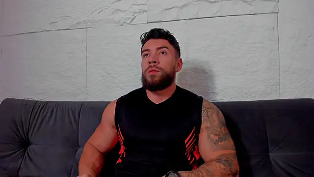 Snapshot of _dreammr1_ chatting on March 4, 12:07 am dreammr1 online show from March 4, 12:07 am