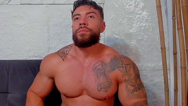 Snapshot of _dreammr1_ chatting on March 11, 5:46 pm dreammr1 online show from March 11, 5:46 pm