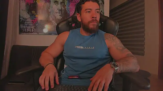 Snapshot of _dreammr1_ chatting on November 7, 2:00 am dreammr1 online show from November 7, 2:00 am