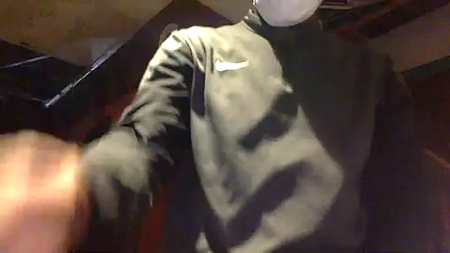 Snapshot of xMaskedManex chatting on November 13, 5:28 am xMaskedManex online show from November 13, 5:28 am