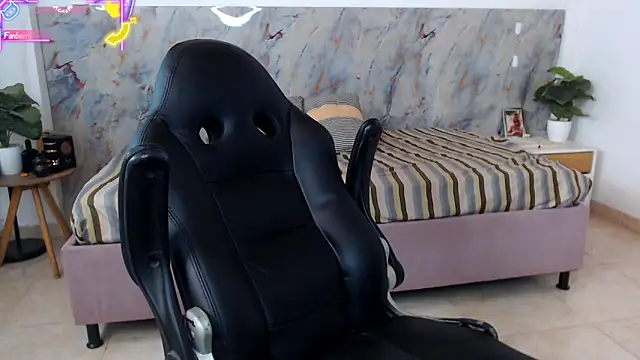 hanz col online show from April 24, 2:36 am